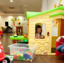 kids-room-little-house