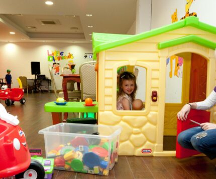 kids-room-little-house